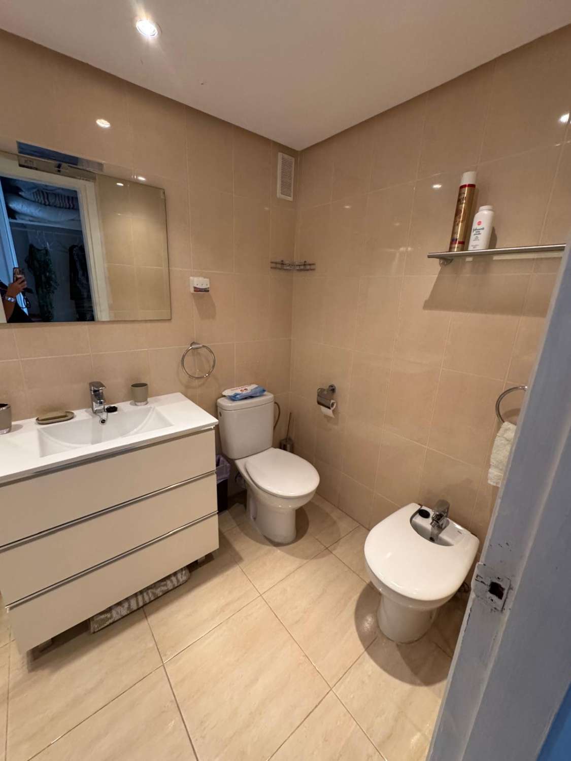 LOCATION À MOYEN TERME DU 25.9.25-30.6.26 BEL APPARTEMENT ENTRE TORREMOLINOS ET BENALMADENA