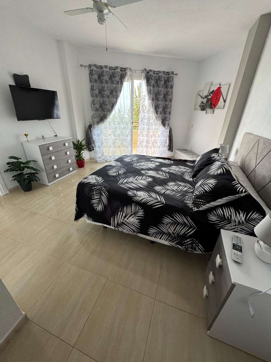 LOCATION À MOYEN TERME DU 25.9.25-30.6.26 BEL APPARTEMENT ENTRE TORREMOLINOS ET BENALMADENA