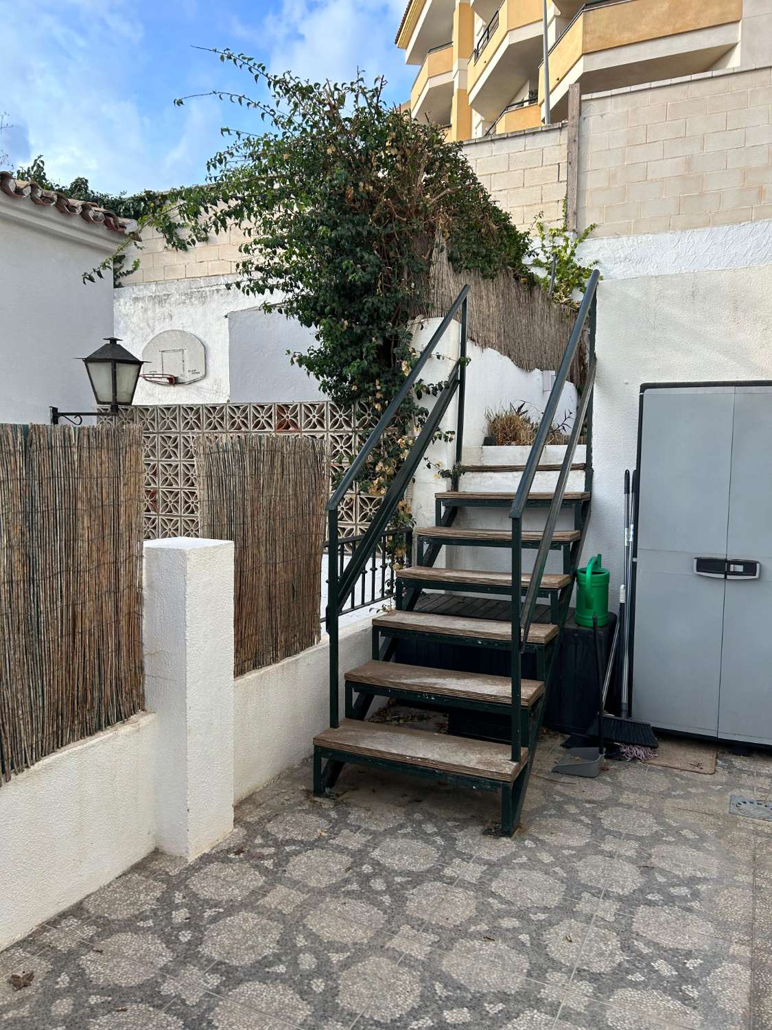 BELLE VILLA JUMELÉE À VENDRE PRÈS DE LA PLAGE À BENALMADENA