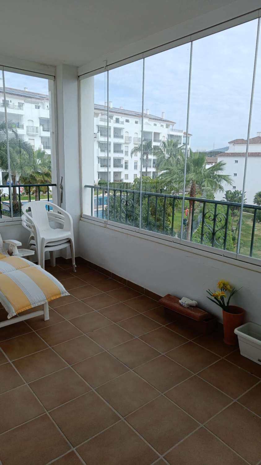 A LONG TERME A LOUER DU 1.10.25-30.6.26 BEL APPARTEMENT AVEC VUE SUR LA MER À RIVIERA DEL SOL (MIJAS)