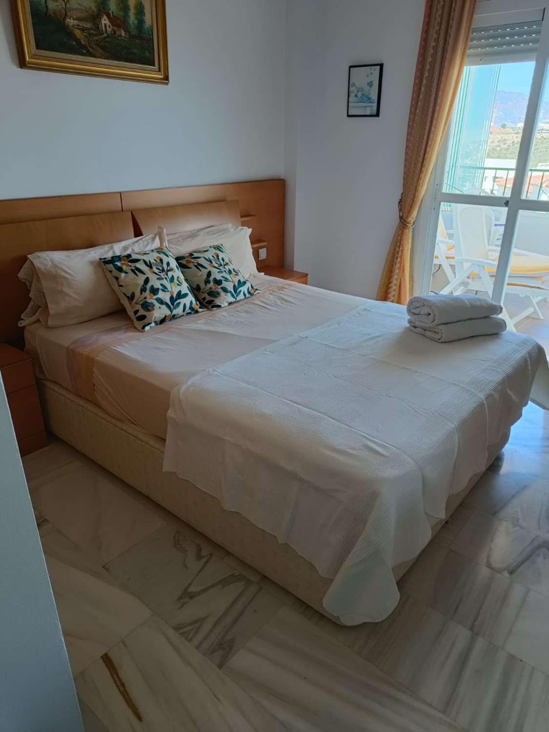A LONG TERME A LOUER DU 1.10.25-30.6.26 BEL APPARTEMENT AVEC VUE SUR LA MER À RIVIERA DEL SOL (MIJAS)