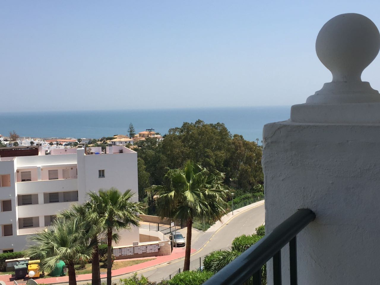 A LONG TERME A LOUER DU 1.10.25-30.6.26 BEL APPARTEMENT AVEC VUE SUR LA MER À RIVIERA DEL SOL (MIJAS)