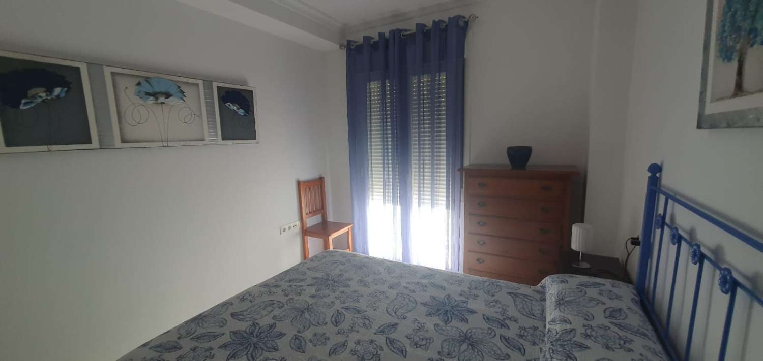 BEL APPARTEMENT À LOUER À FUENGIROLA POUR LONGUE DURÉE