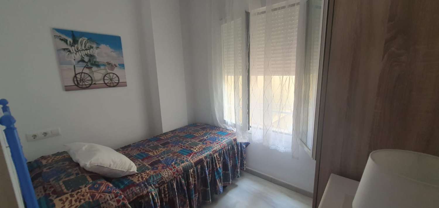BEL APPARTEMENT À LOUER À FUENGIROLA POUR LONGUE DURÉE