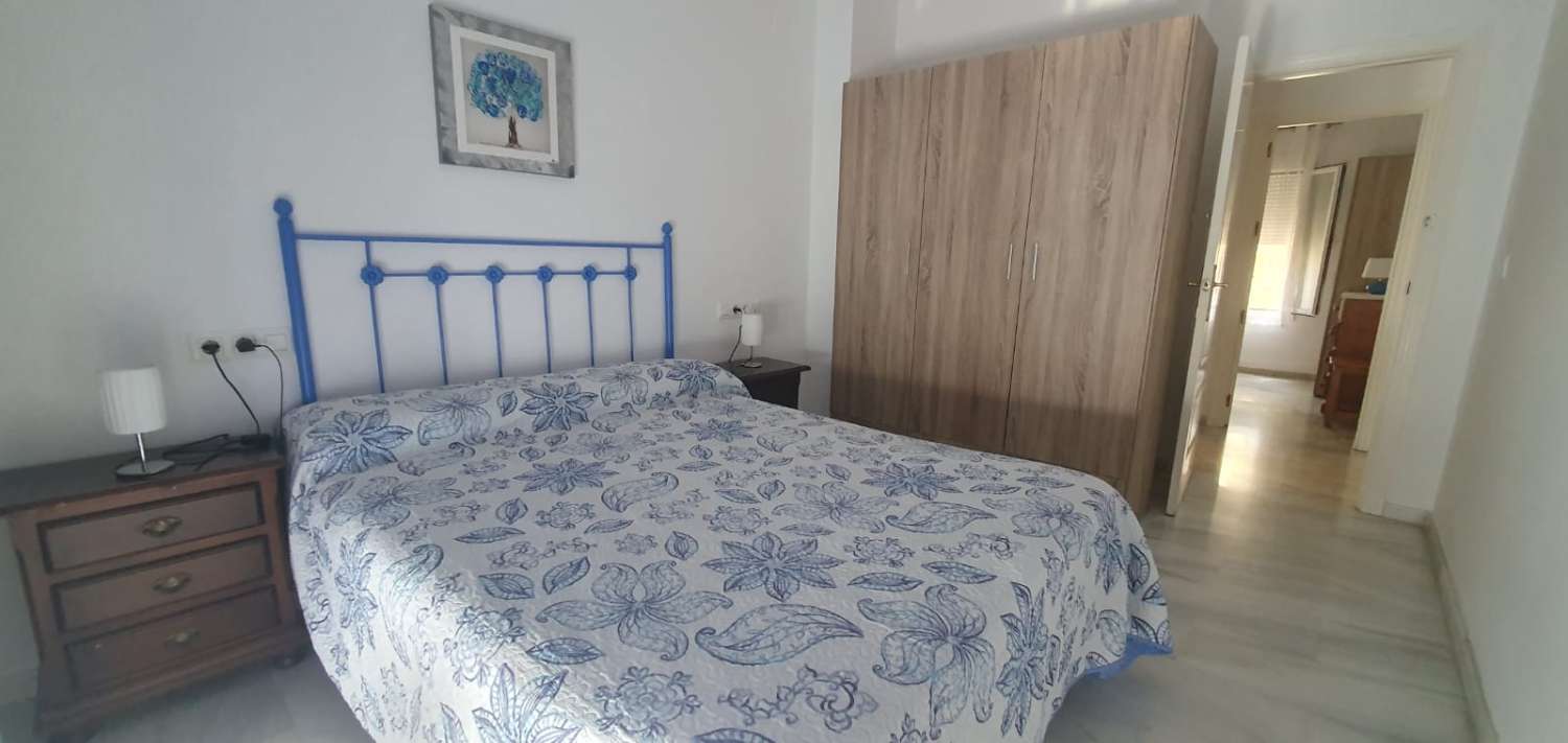 BEL APPARTEMENT À LOUER À FUENGIROLA POUR LONGUE DURÉE