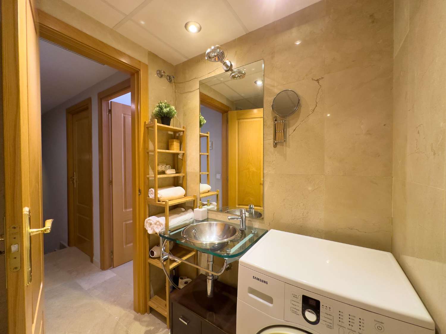 DEMI-SAISON. A LOUER DU 1.12.25-30.6.26 JOLI DUPLEX PRÈS DE LA PLAGE À BENALMADENA