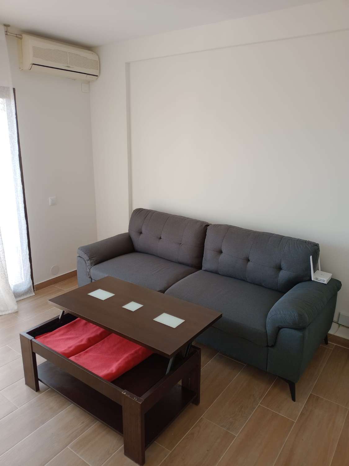 SE ALQUILA POR LARGA TEMPORADA APARTAMENTO CON VISTAS AL MAR  EN ARROYO DE LA MIEL (BENALMADENA)