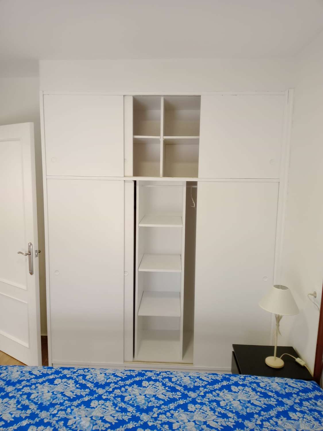 SE ALQUILA POR LARGA TEMPORADA APARTAMENTO CON VISTAS AL MAR  EN ARROYO DE LA MIEL (BENALMADENA)