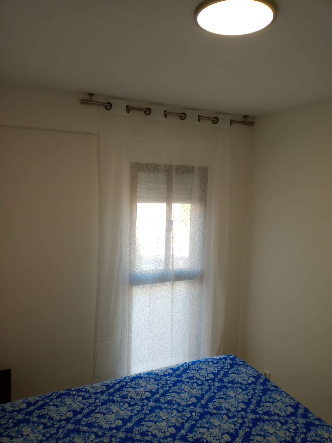 SE ALQUILA POR LARGA TEMPORADA APARTAMENTO CON VISTAS AL MAR  EN ARROYO DE LA MIEL (BENALMADENA)