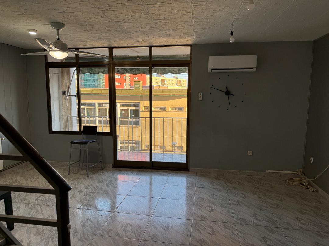 BEAUTIFUL 4 BEDROOM DUPLEX FOR SALE IN BARCELONA