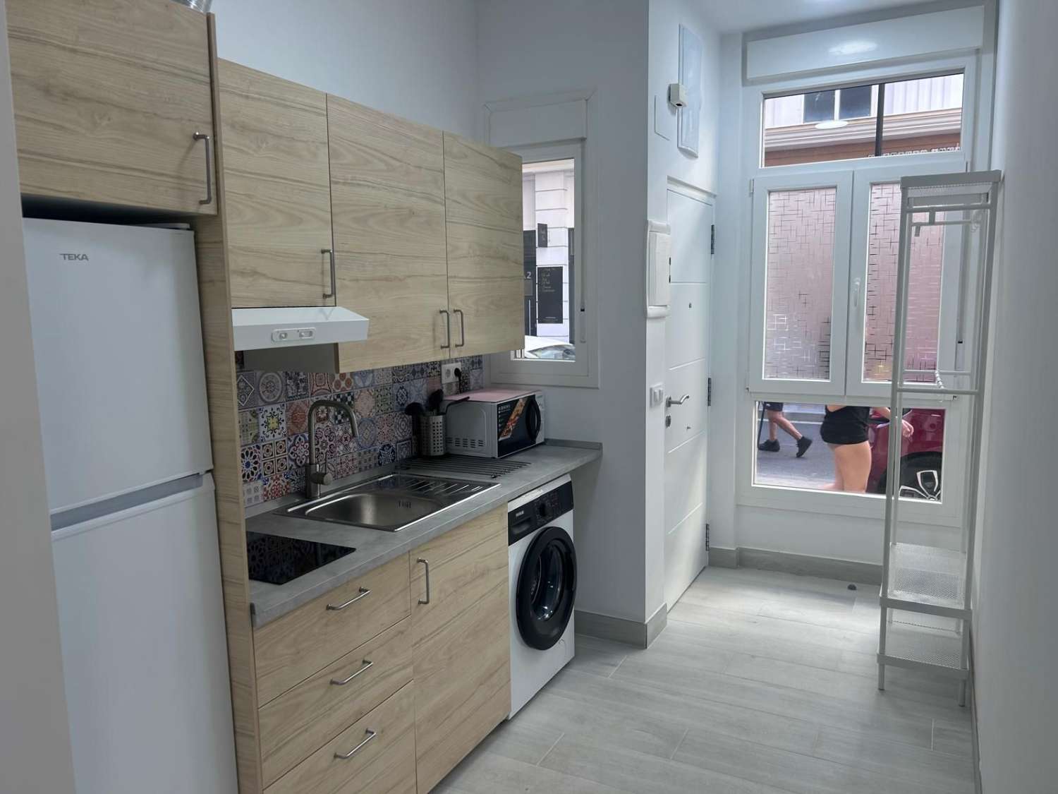 BEL APPARTEMENT AU REZ-DE-CHAUSSÉE À LOUER À FUENGIROLA À LONG TERME