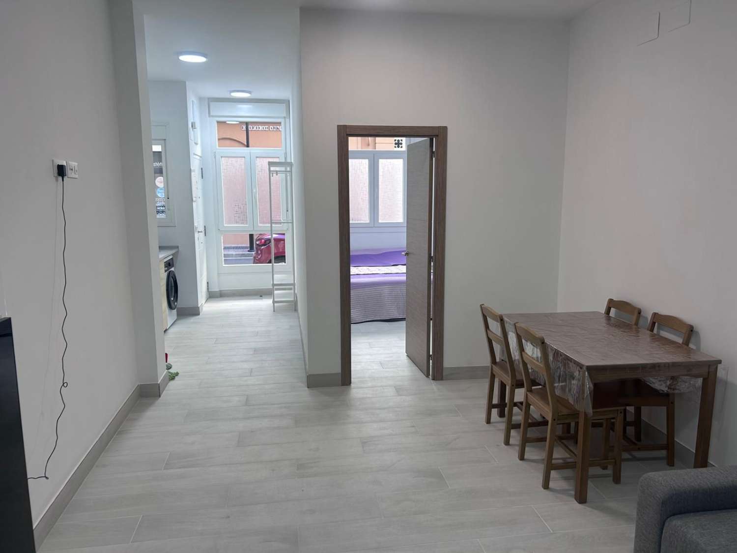 BEL APPARTEMENT AU REZ-DE-CHAUSSÉE À LOUER À FUENGIROLA À LONG TERME