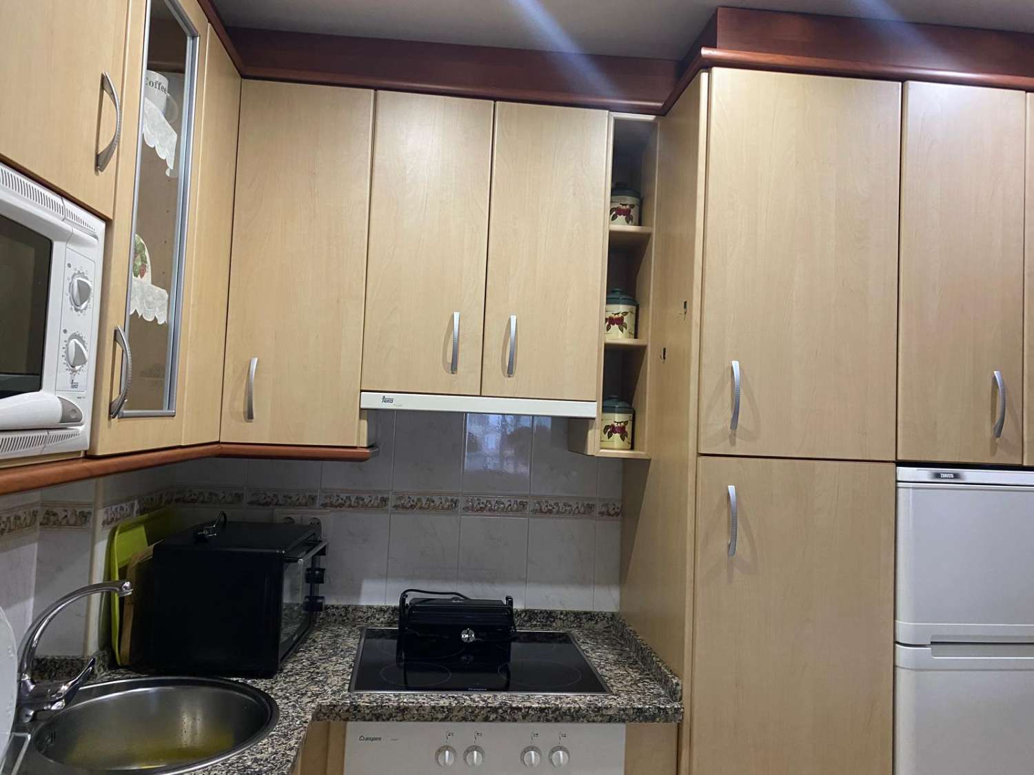 SE ALQUILA DESDE AHORA HASTA 30.6.26 BONITO APARTAMENTO EN FUENGIROLA