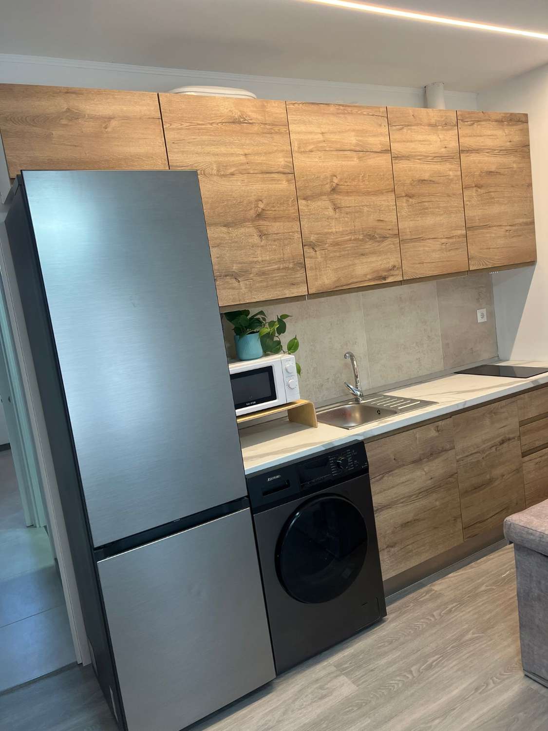 SE ALQUILA DE LARGA TEMPORADA DESDE 1 DE NOVIEMBRE DE 2025 BONITO APARTAMENTO EN MONTEMAR ( TORREMOLINOS)
