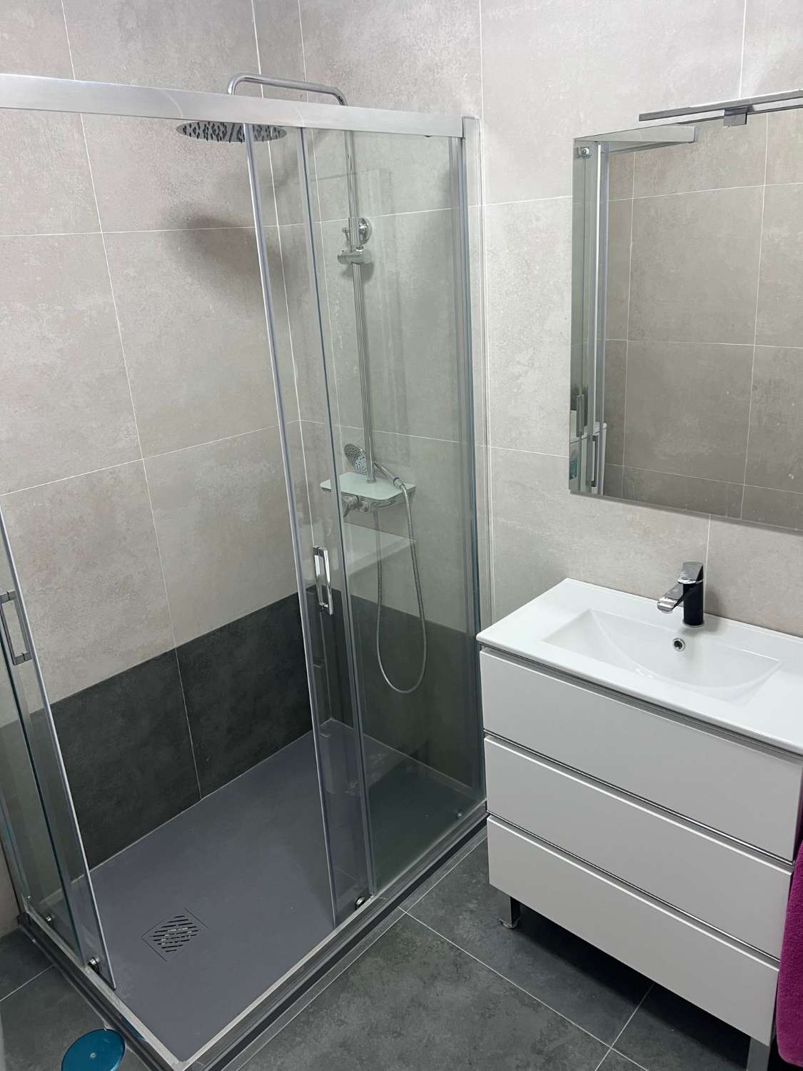 SE ALQUILA DE LARGA TEMPORADA DESDE 1 DE NOVIEMBRE DE 2025 BONITO APARTAMENTO EN MONTEMAR ( TORREMOLINOS)