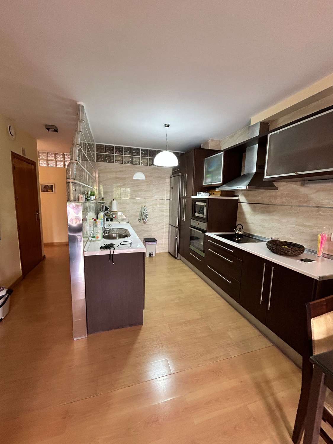 SE ALQUILA POR LARGA TEMPORADA BONITO APARTAMENTO CON VISTAS AL MAR  EN  PLAYAMAR (TORREMOLINOS)