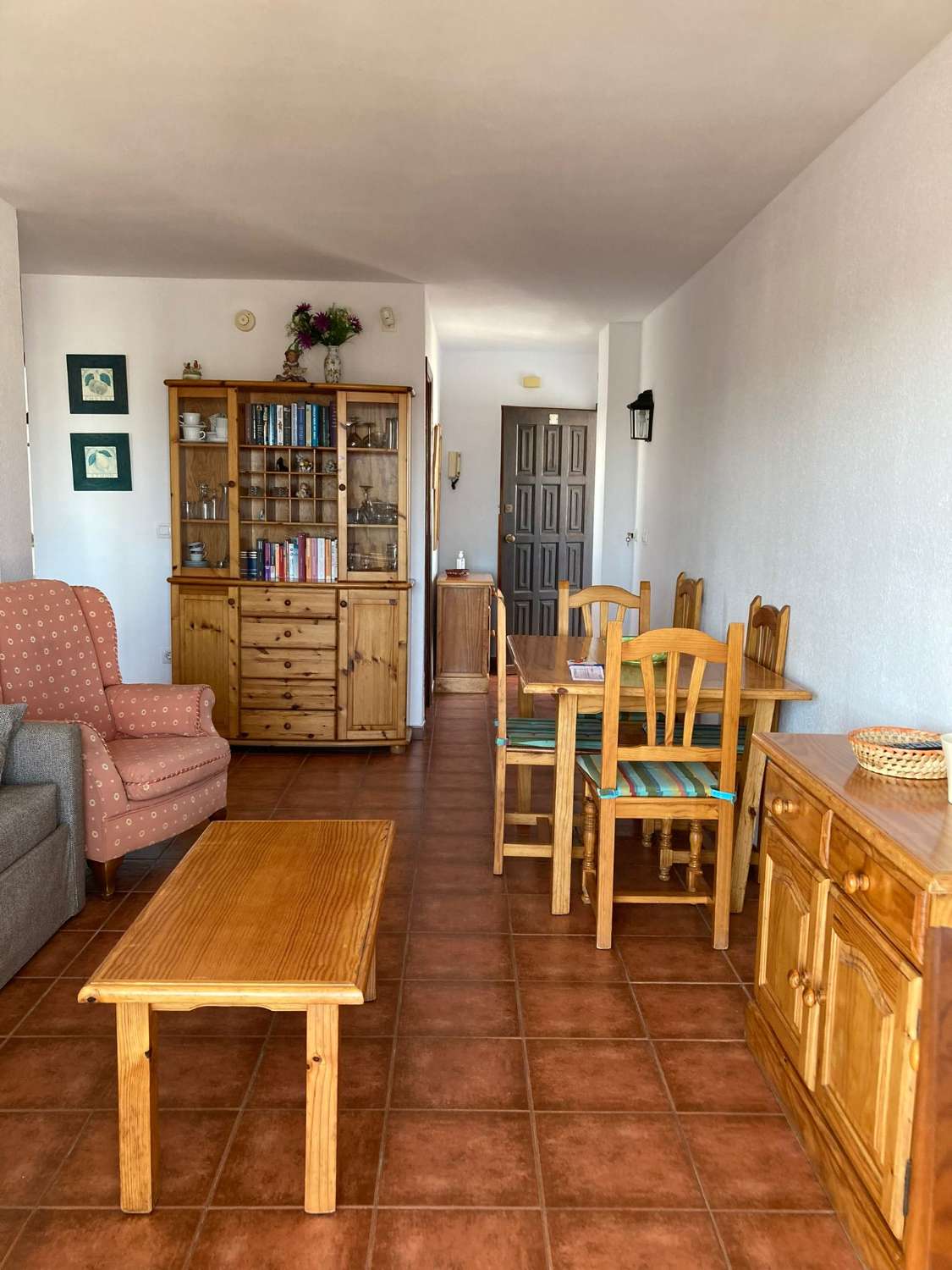 MIETUNG VOM 01.04.2026 BIS 31.05.2026 UND VOM 1.10.26 BIS 30.5.27 WUNDERSCHÖNE WOHNUNG MIT MEERBLICK AM 2ND LINE BEACH IN FUENGIROLA