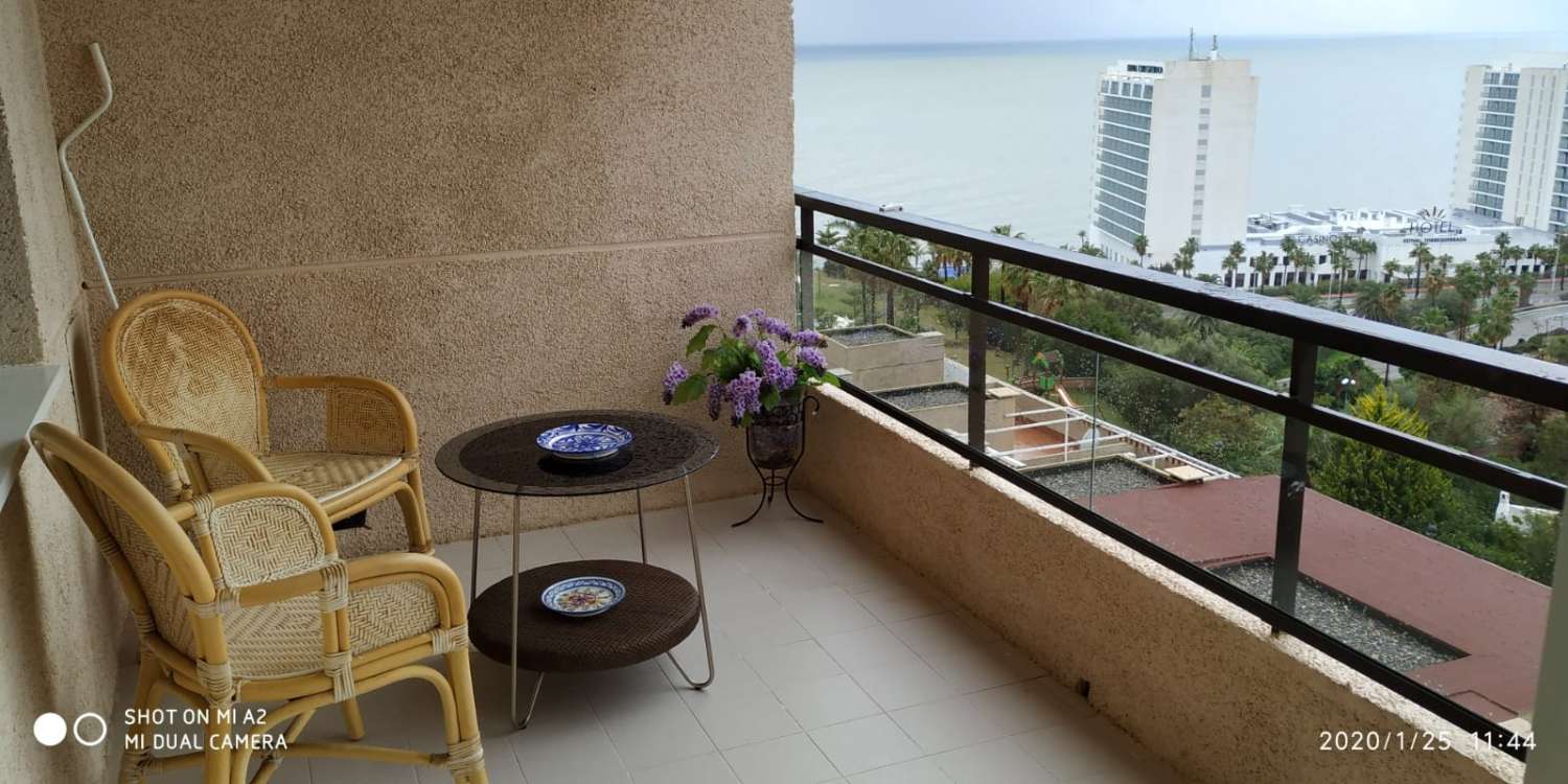 IN AFFITTO DAL 1 DICEMBRE 2025 PER 11 MESI BELLISSIMO APPARTAMENTO AMPLIABILE CON VISTA SUL MARE A BENALMADENA