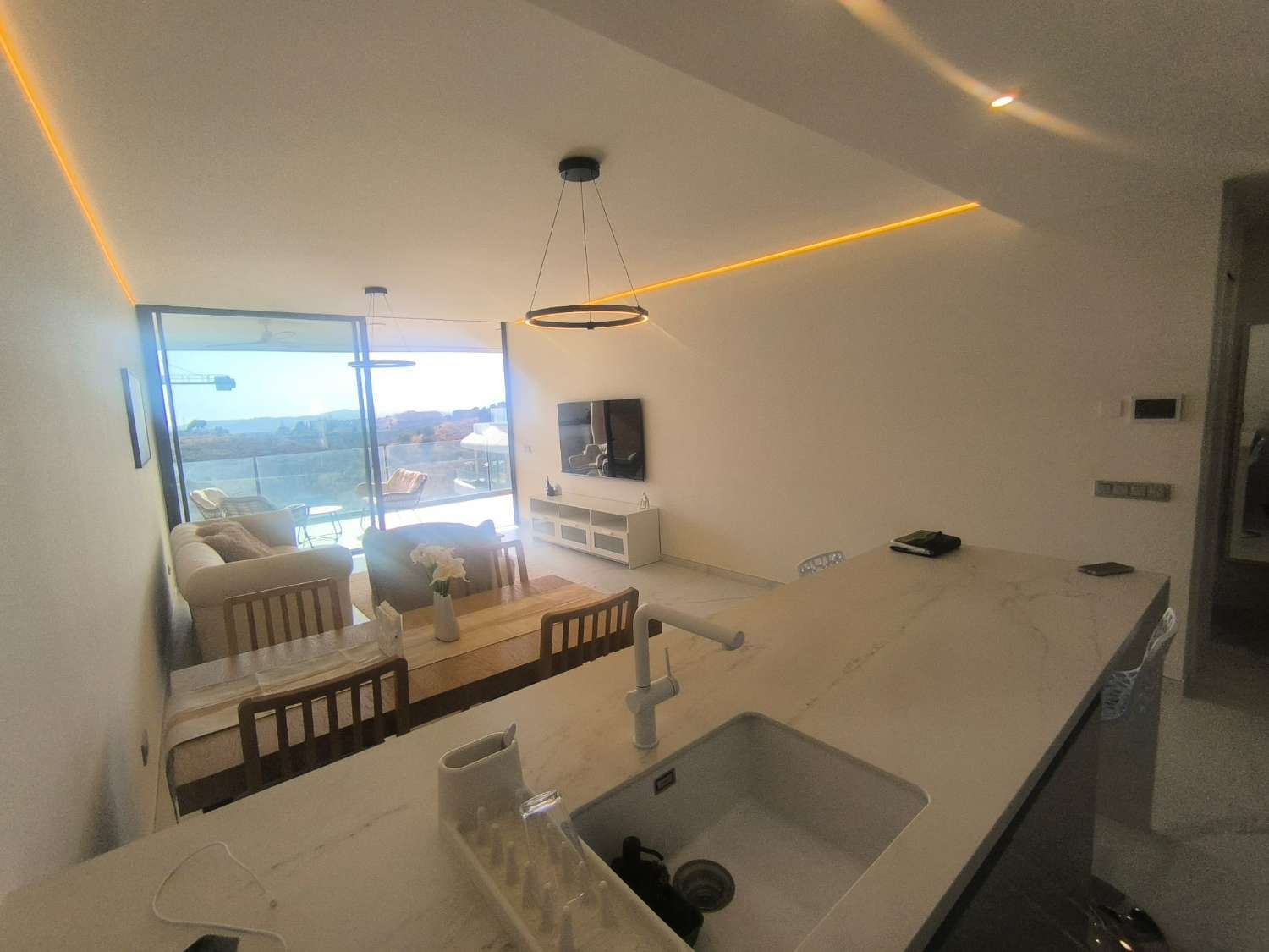 Magnifico appartamento con vista sul mare a El Higuerón è affittato a lungo termine d'ora in poi