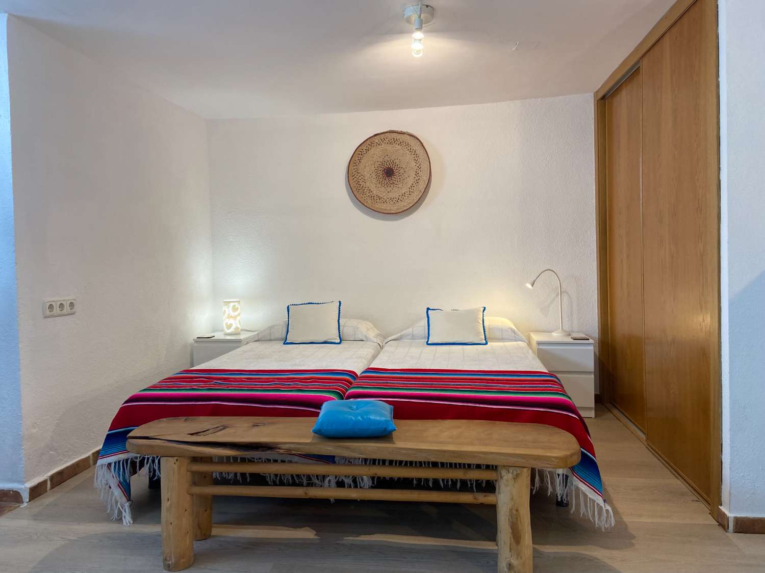 Lunga stagione. Magnifica casa bifamiliare a Playamar, Torremolinos.