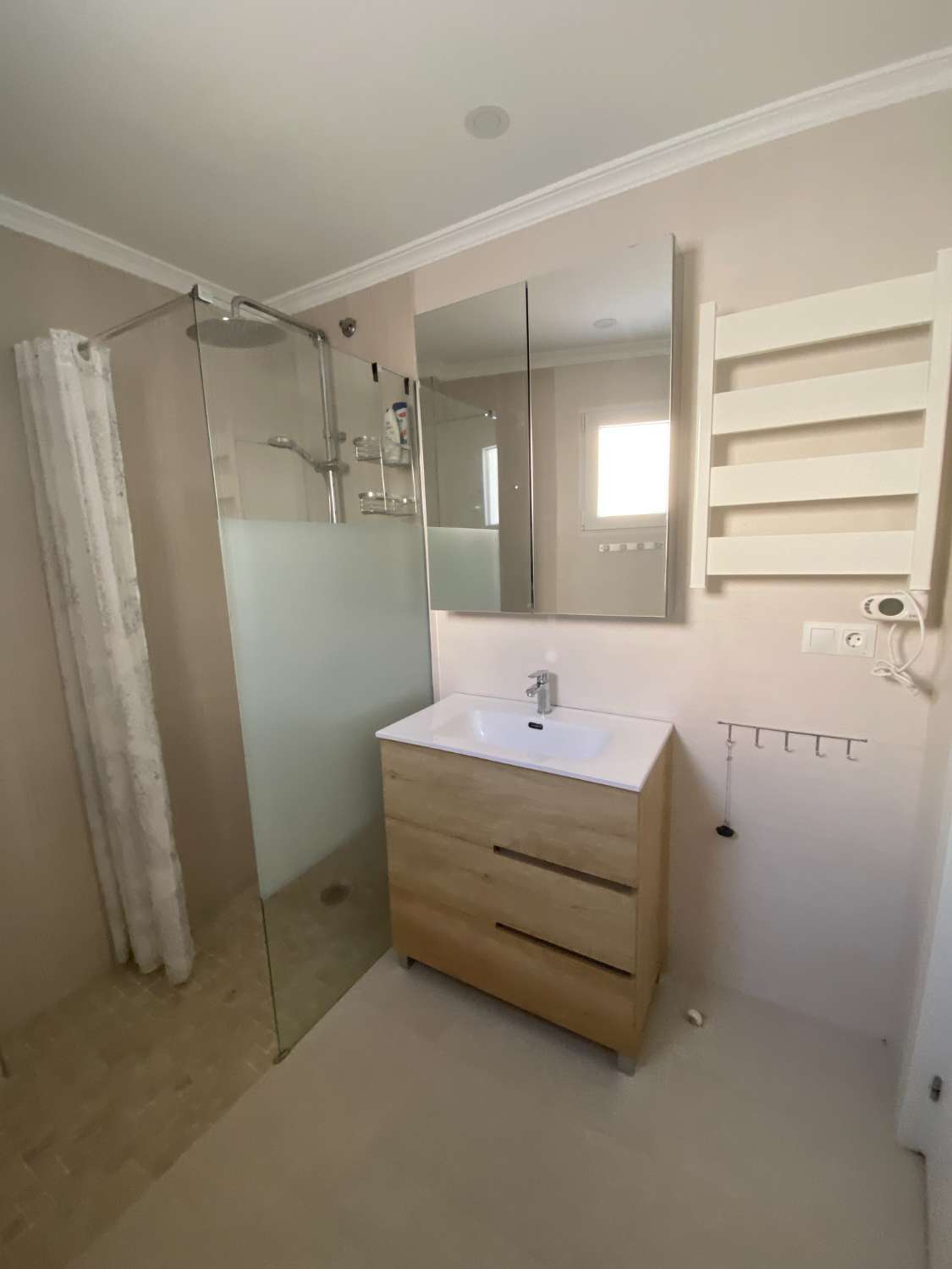 Lunga stagione. Magnifica casa bifamiliare a Playamar, Torremolinos.