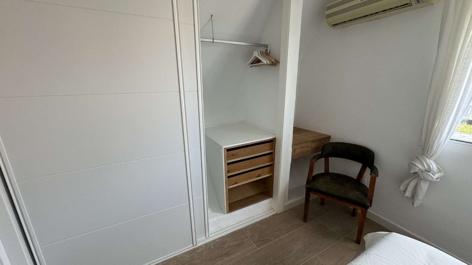 IN AFFITTO DA ORA FINO AL 30.6.26 BELLISSIMO DUPLEX ARREDATO CON VISTA SUL MARE A TORREMOLINOS
