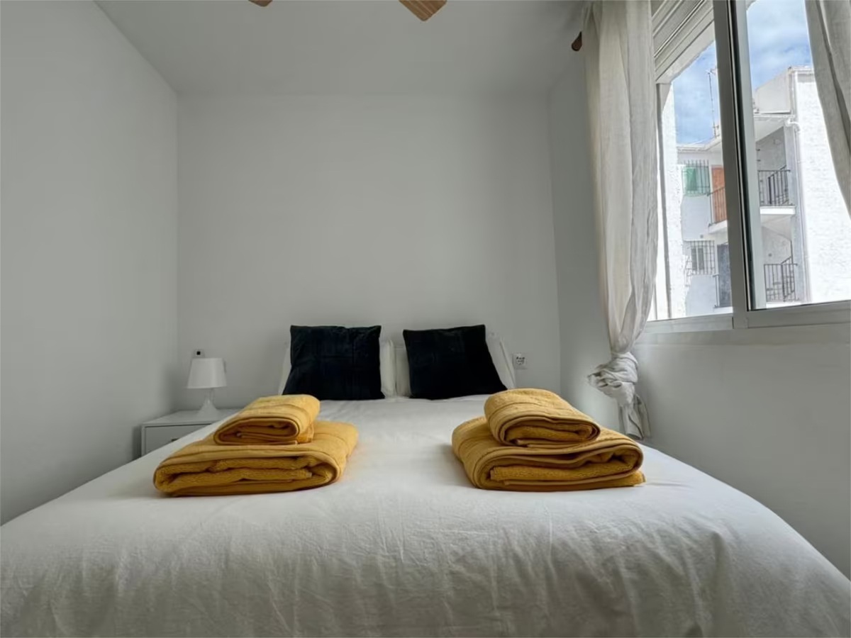 IN AFFITTO DA ORA FINO AL 30.6.26 BELLISSIMO DUPLEX ARREDATO CON VISTA SUL MARE A TORREMOLINOS