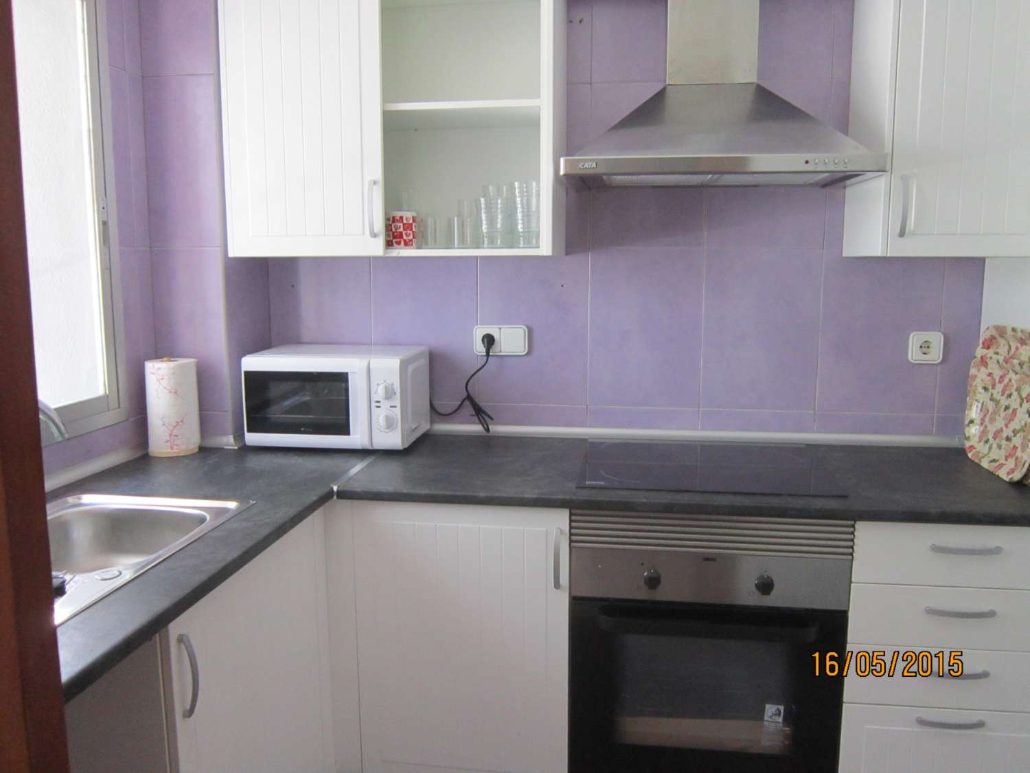 SE ALQUILA POR LARGA TEMPORADADESDE AHORA  BONITO TRIPLEXCIN IMPRESIONANTES VISTAS AL MAR  EN ZONA MONTEMAR (TORREMOLINOS)