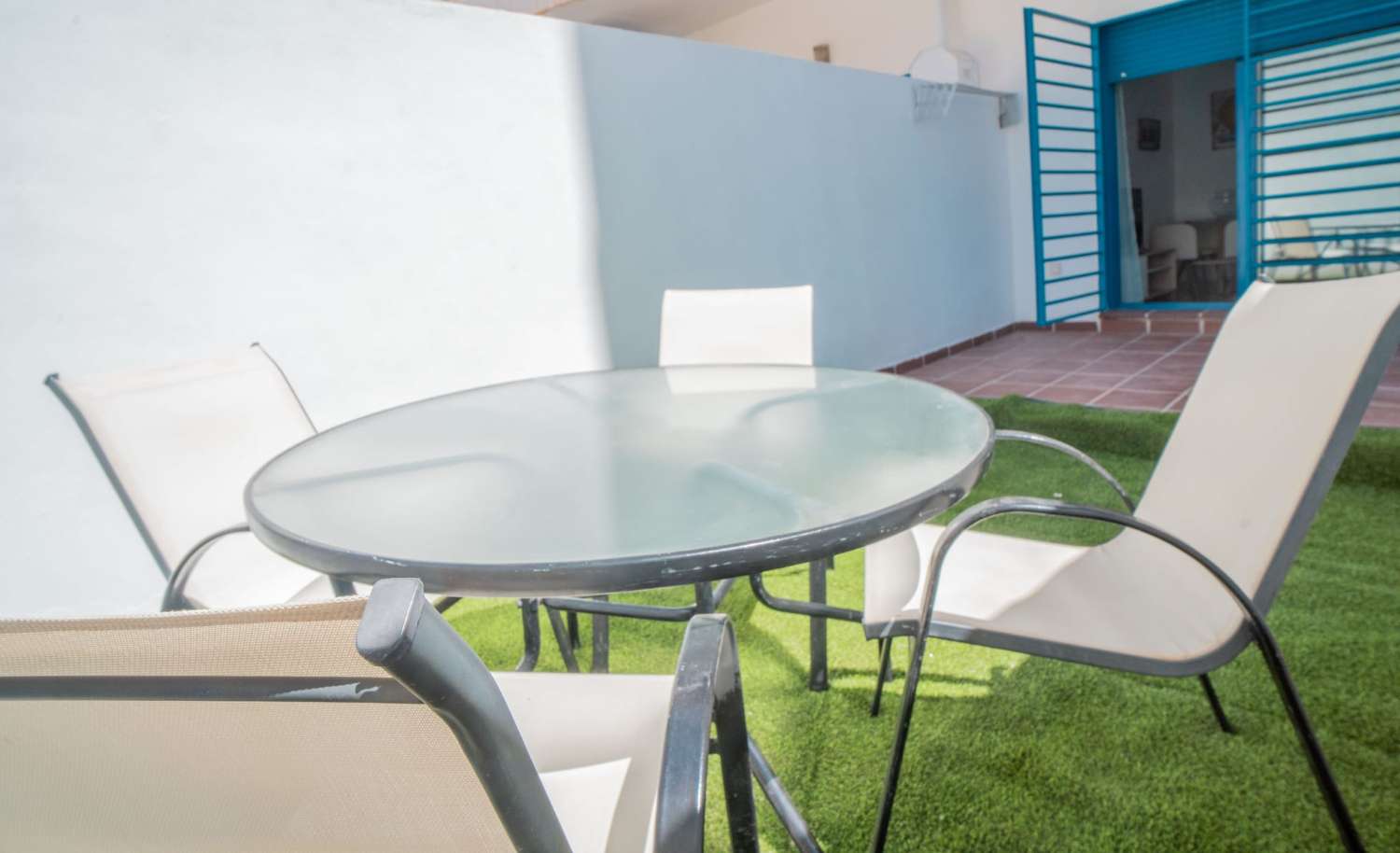 Vuokrattavana tästä päivästä 30.4.2026 asti kaunis huoneisto Benalmadena Costalla 200 metrin päässä rannasta