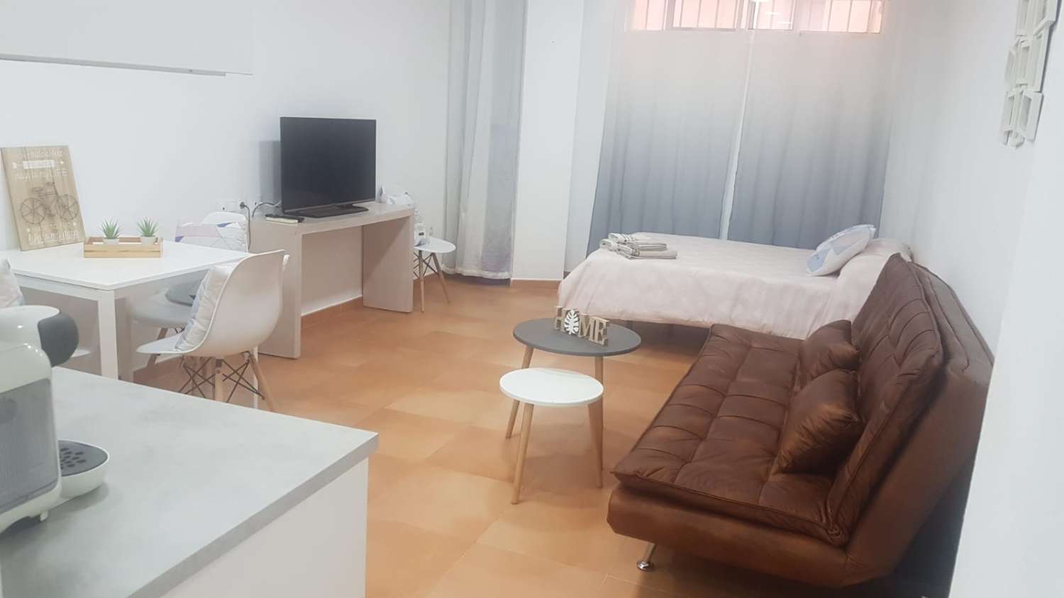 BEAU STUDIO À VENDRE DANS LA RÉGION DE LA COLINA (TORREMOLINOS).