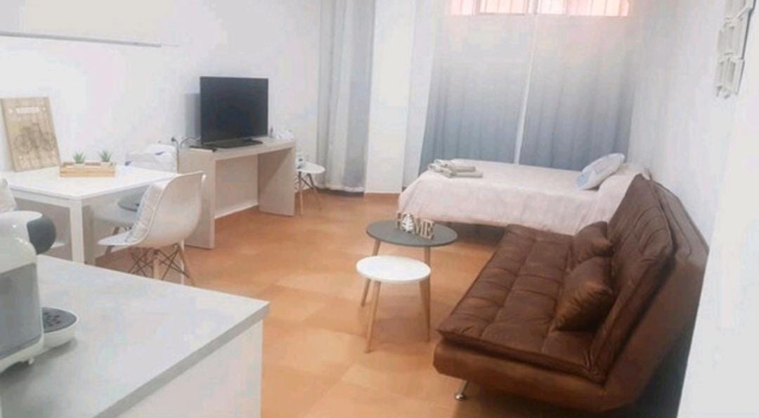 BEAU STUDIO À VENDRE DANS LA RÉGION DE LA COLINA (TORREMOLINOS).