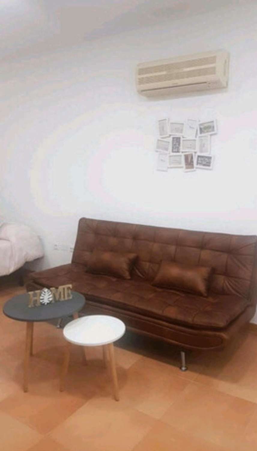 BEAU STUDIO À VENDRE DANS LA RÉGION DE LA COLINA (TORREMOLINOS).