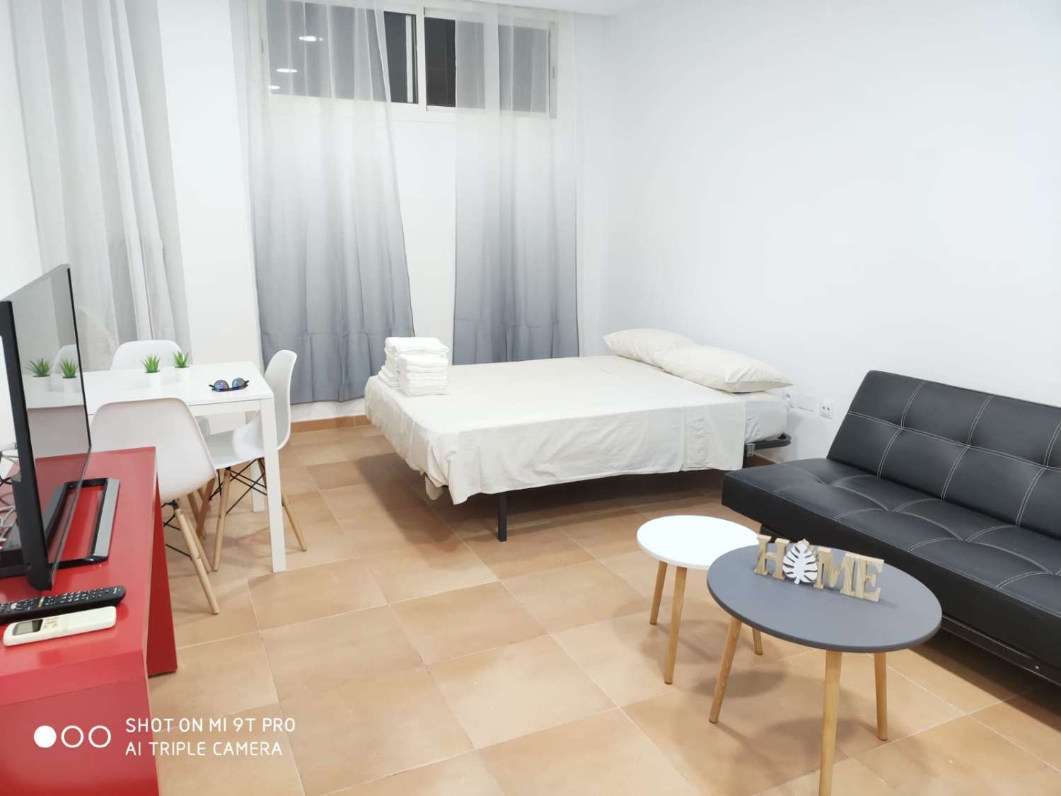 BEAU STUDIO À VENDRE DANS LA RÉGION DE LA COLINA (TORREMOLINOS).