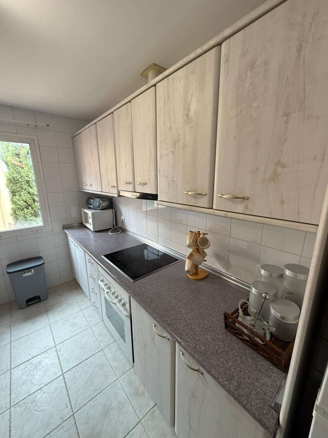 Pieni huoneisto vuokrattavissa El Higuerón - Capellanía (Benalmádena)