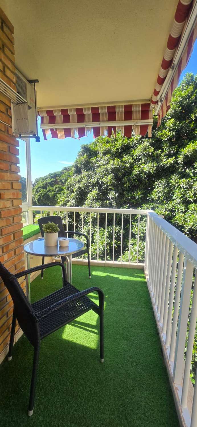 BELLISSIMO APPARTAMENTO CON 1 CAMERA DA LETTO IN VENDITA AD ARROYO DE LA MIEL (BENALMADENA)