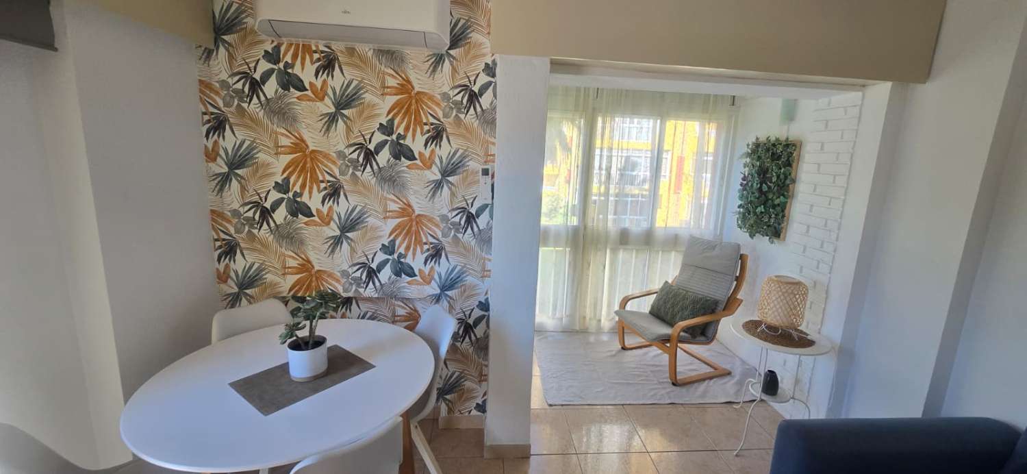 BELLISSIMO APPARTAMENTO CON 1 CAMERA DA LETTO IN VENDITA AD ARROYO DE LA MIEL (BENALMADENA)