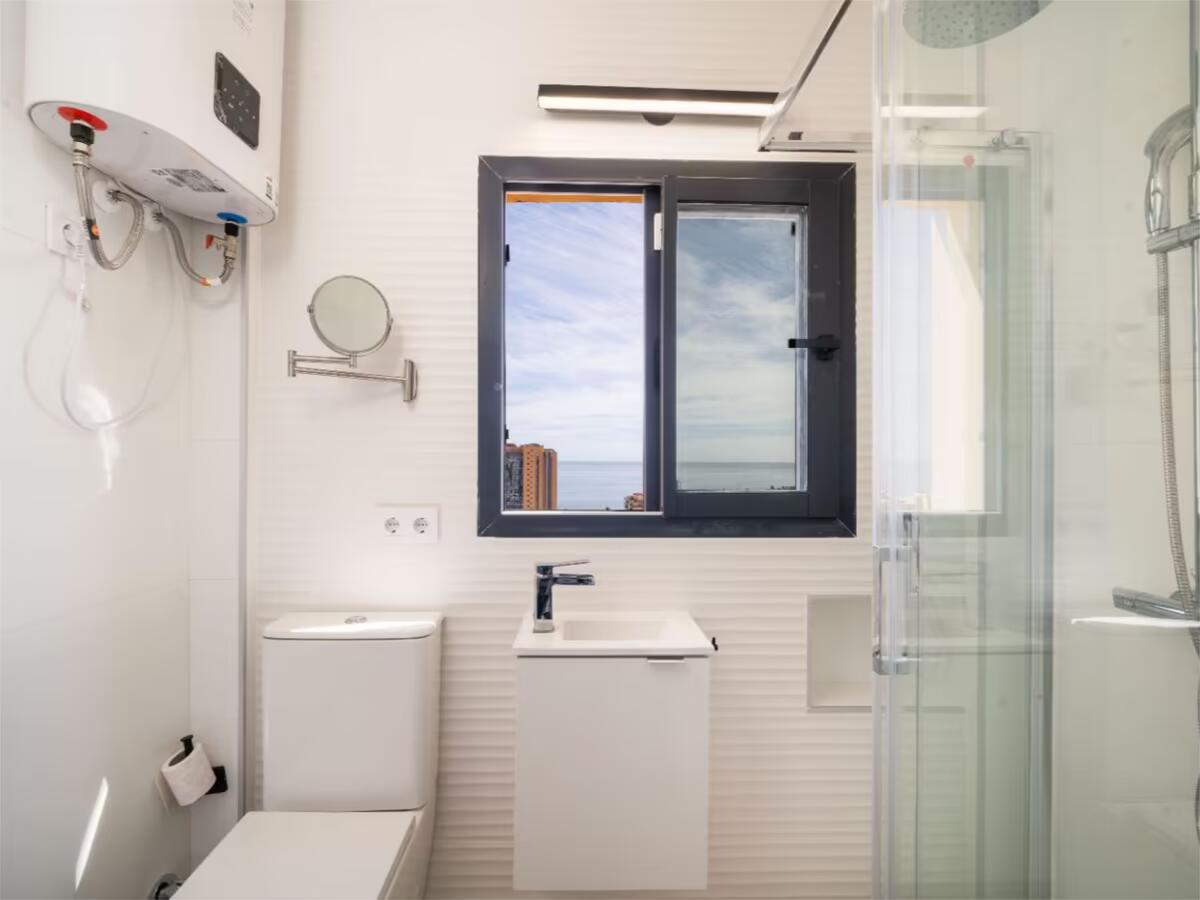 HYGGELIG STUDIO MED HAVUTSIKT I LOS BOLICHES FUENGIROLA TIL LEIE PÅ LANG SIKT