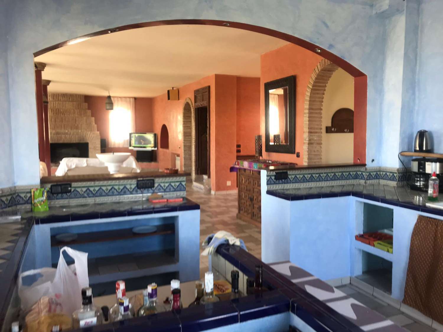 Til leje fra marts 2026 til december 2026 smuk fritliggende villa med meget privat havudsigt nær Benalmadena Pueblo