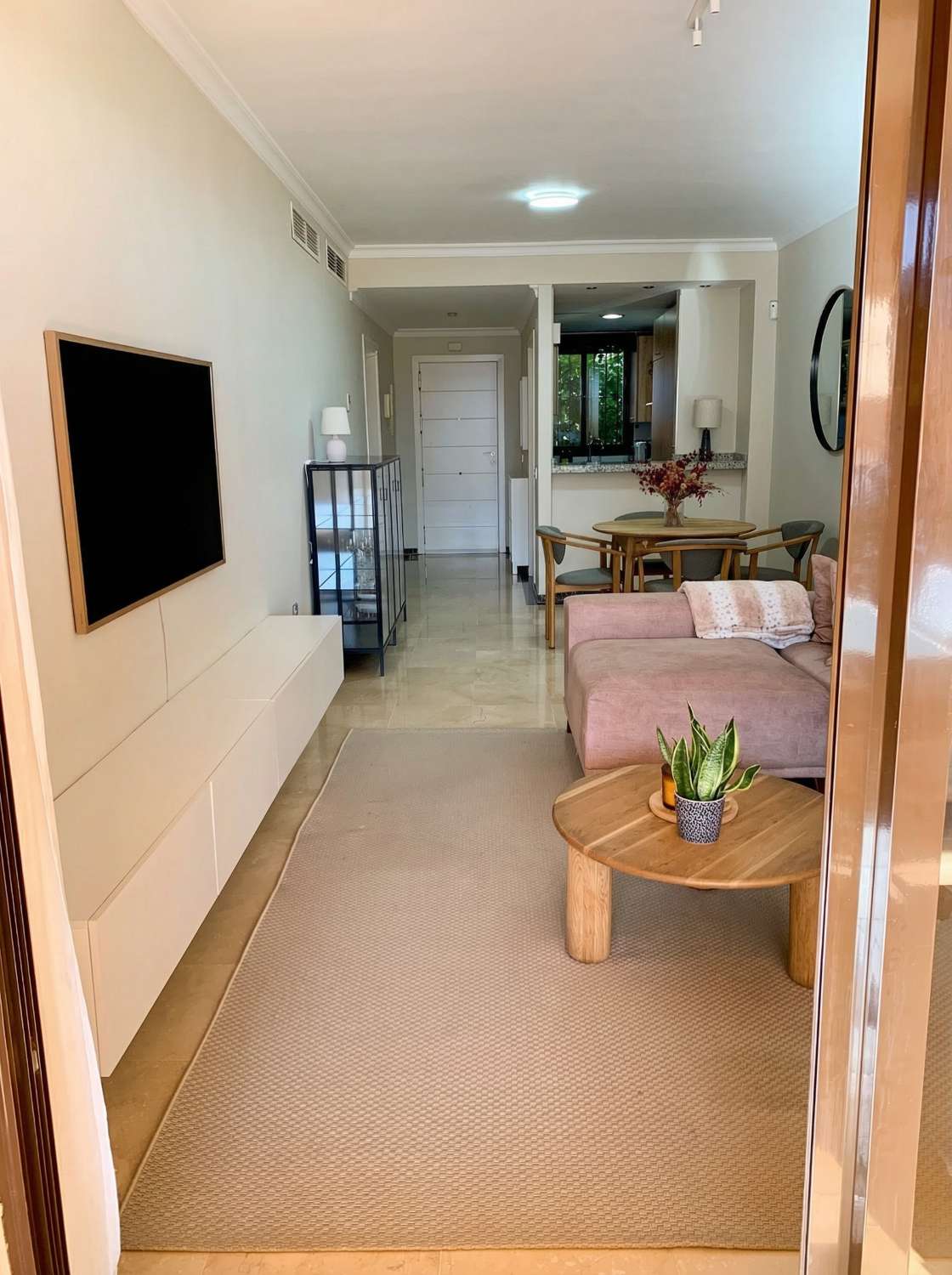 LOCATION LONGUE DURÉE À PARTIR DU 14.1.26 BEL APPARTEMENT AVEC VUE SUR LA MER DANS LE QUARTIER DE LA CALA DE MIJAS (MIJAS)