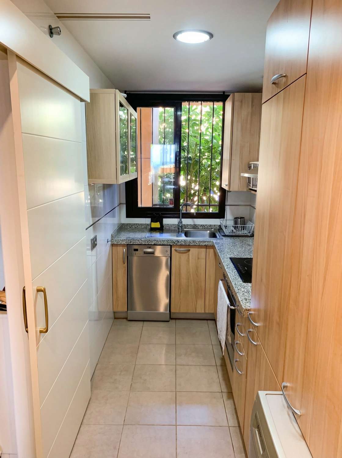 LOCATION LONGUE DURÉE À PARTIR DU 14.1.26 BEL APPARTEMENT AVEC VUE SUR LA MER DANS LE QUARTIER DE LA CALA DE MIJAS (MIJAS)