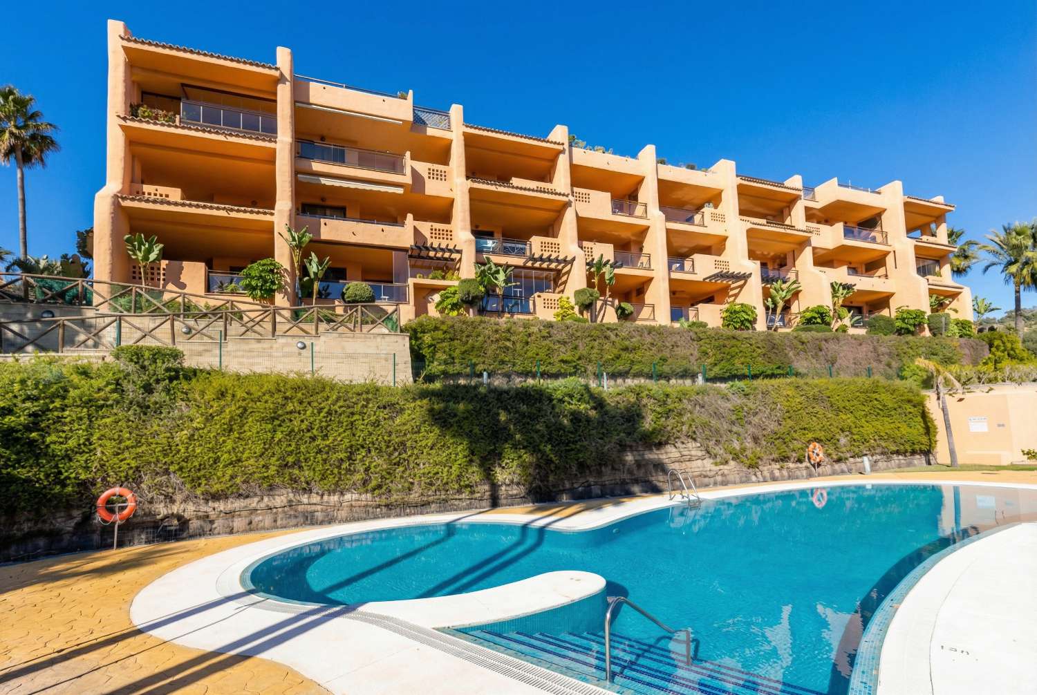 LOCATION LONGUE DURÉE À PARTIR DU 14.1.26 BEL APPARTEMENT AVEC VUE SUR LA MER DANS LE QUARTIER DE LA CALA DE MIJAS (MIJAS)