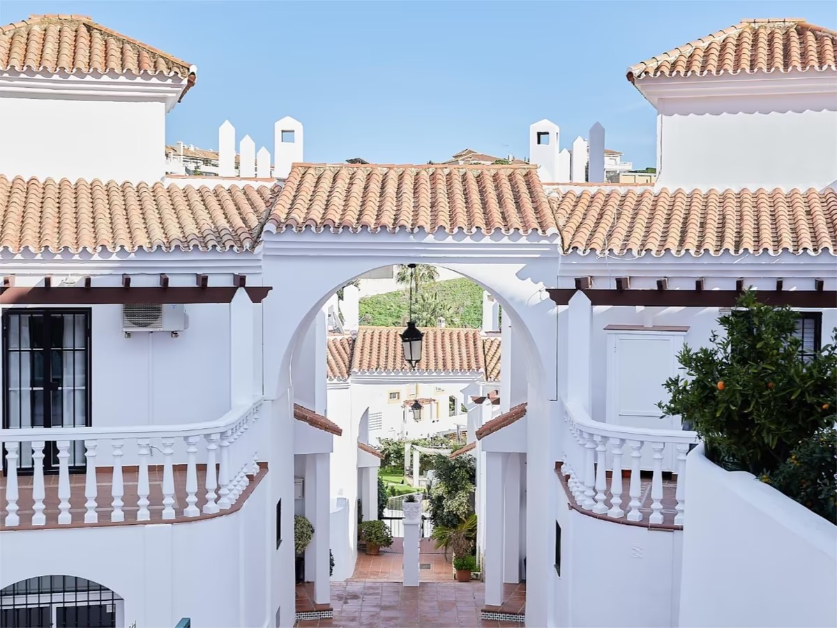 Se alquila precioso apartamento en Riviera del Sol (Mijas)