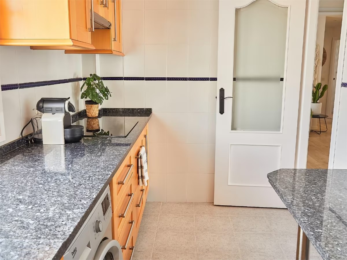 Se alquila precioso apartamento en Riviera del Sol (Mijas)