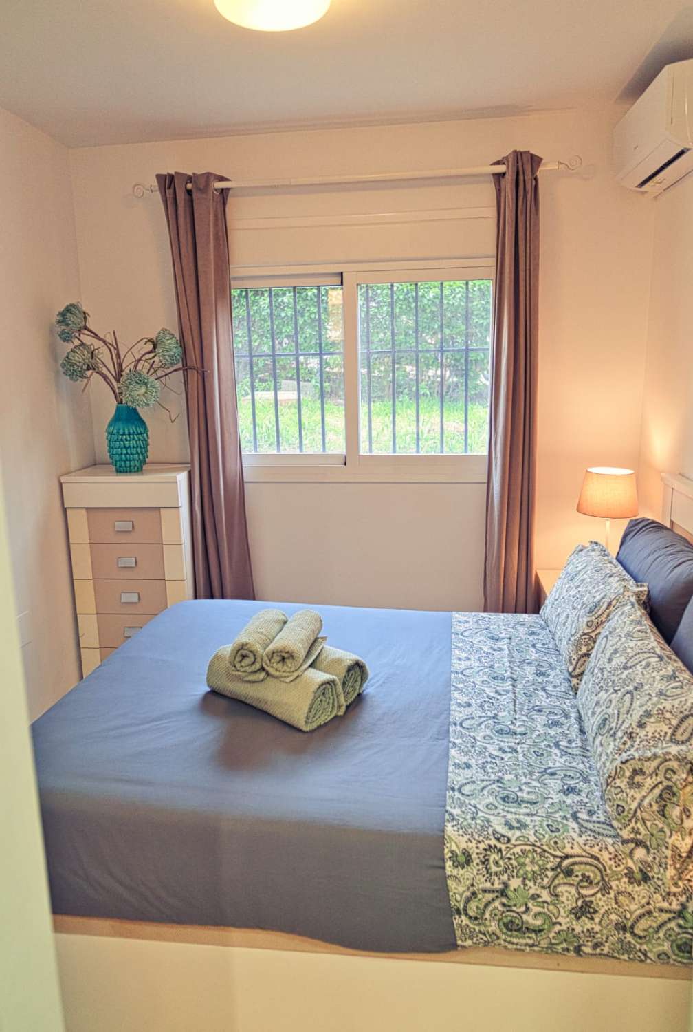 SE ALQUILA DESDE 15.12.25-15-6.26 y DESDE  1.9.26-15.6.27 BONITO APARTAMENTO A 100 METROS DE LA PLAYA EN BENALMÁDENA