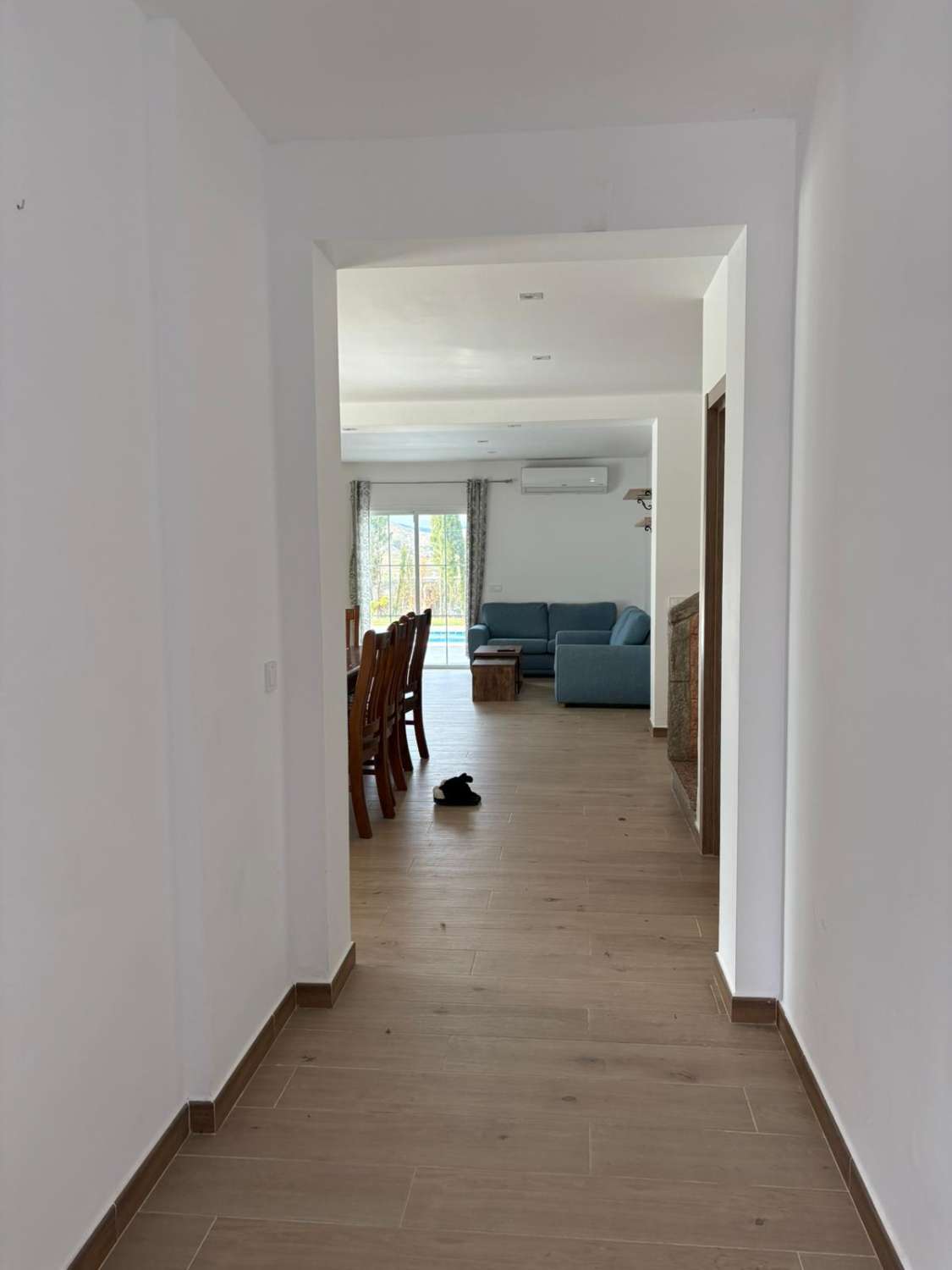 PRACHTIGE VILLA TE HUUR OP HET PLATTELAND IN DE OMGEVING VAN LA ALQUERIA (MIJAS)