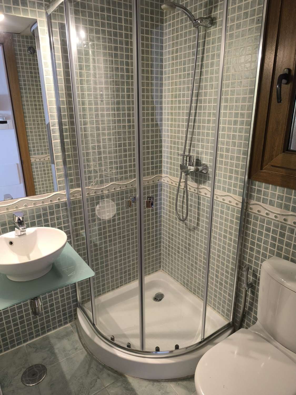 LANGSIKTIG TIL LEIE FRA NÅ AV VAKKER LEILIGHET MED HAVUTSIKT I ALTOS DEL HIGUERON