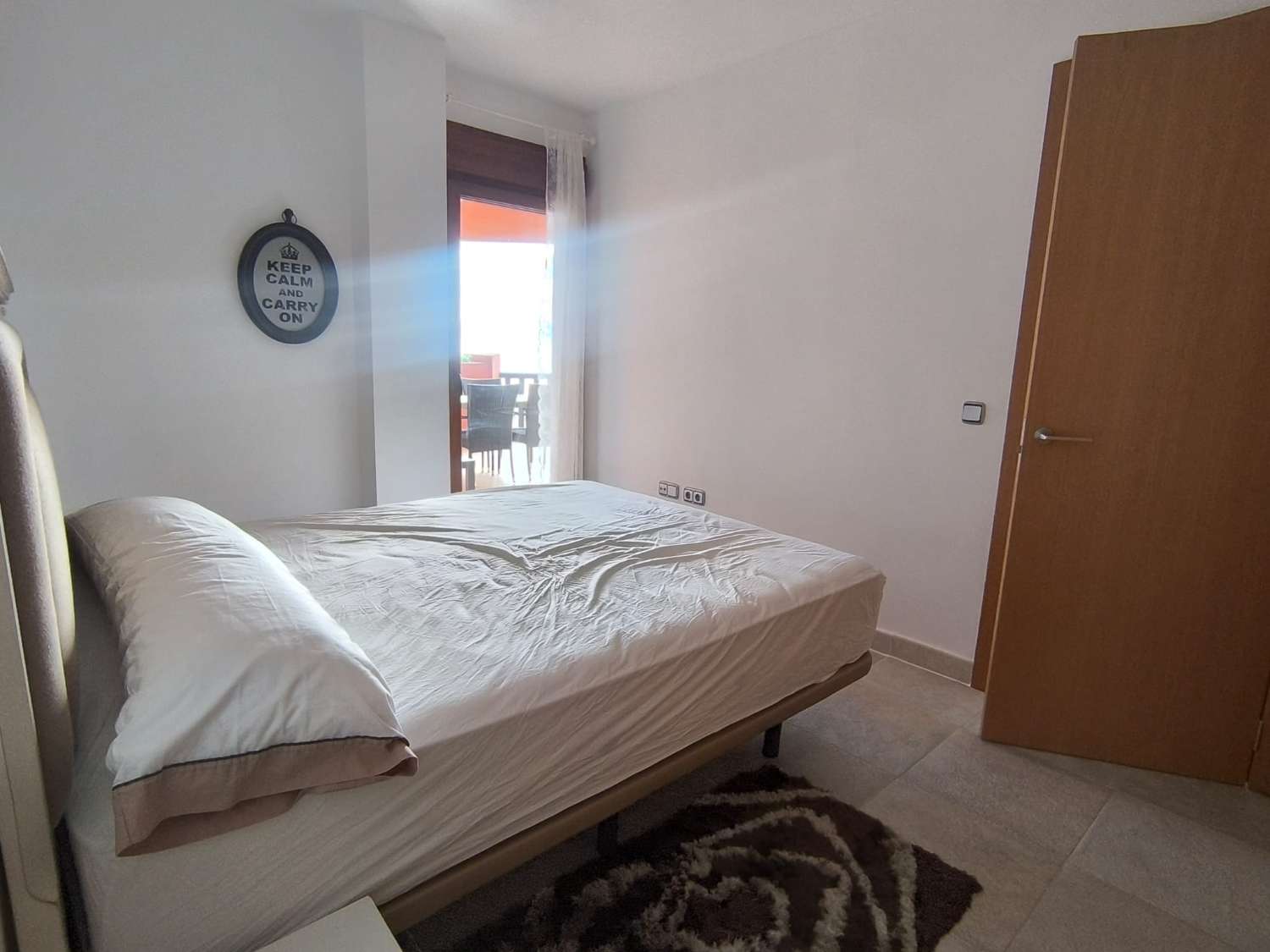 LANGSIKTIG TIL LEIE FRA NÅ AV VAKKER LEILIGHET MED HAVUTSIKT I ALTOS DEL HIGUERON