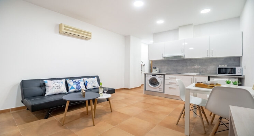 NICE APARTMENT FOR SALE IN LA COLINA AREA (TORREMOLINOS)