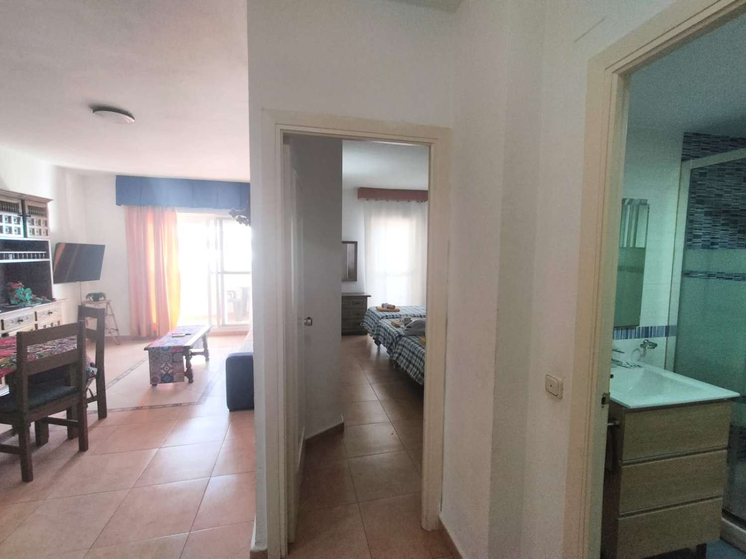 BELLISSIMO APPARTAMENTO IN VENDITA CON LICENZA TURISTICA E VISTA SUL MARE A BENALMADENA