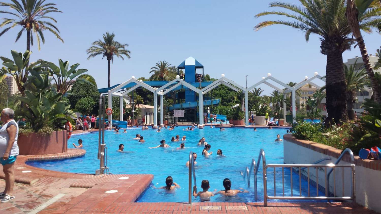 BELLO APPARTAMENTO CON MARE A BENALMADENA SULLA SECONDA LINEA DI BEACH IN AFFITTO A LUNGO TERMINE